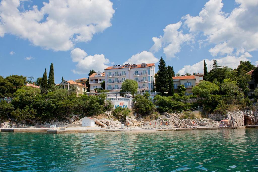 Hotel Vali Dramalj Crikvenica Eksteriør billede